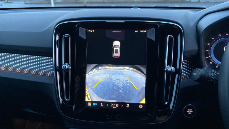 Volvo XC40 2.0 B3P Plus Dark 5dr Auto Petrol Estate